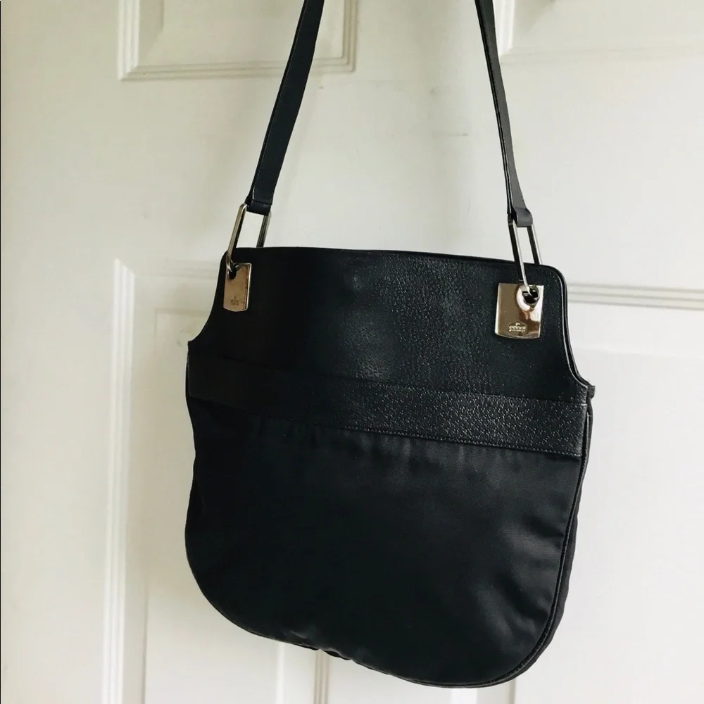 GUCCI shoulder bag/ crossbody 🖤🤍🖤 - Picture 4 of 15